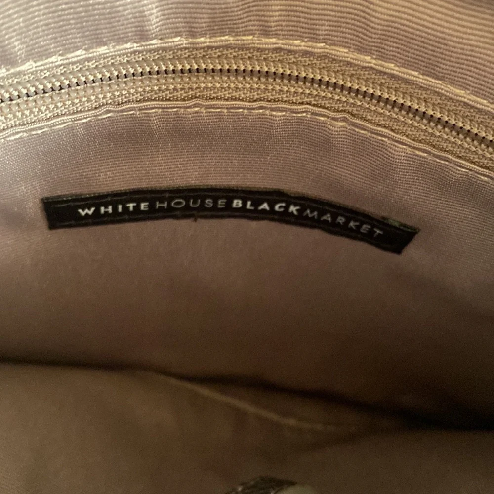 White House Black market clutch - Picture 4 of 4